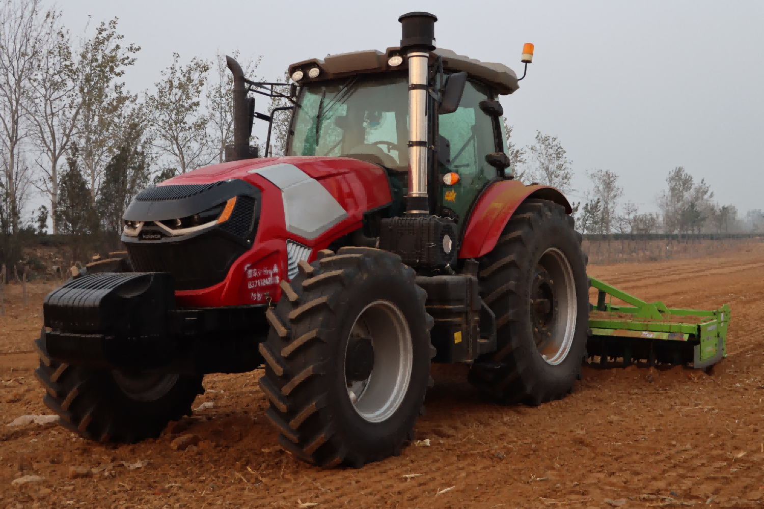 Πώς να επιλέξετε τα αντίστοιχα αγροτικά εργαλεία για τρακτέρ